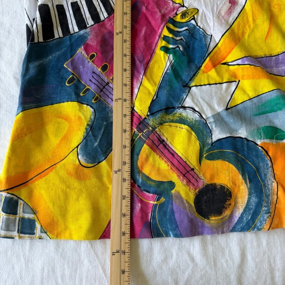 Kolorway‎ USA Abstract Art Music Piano Guitar AOP T-Shirt Sz M Multi Color
